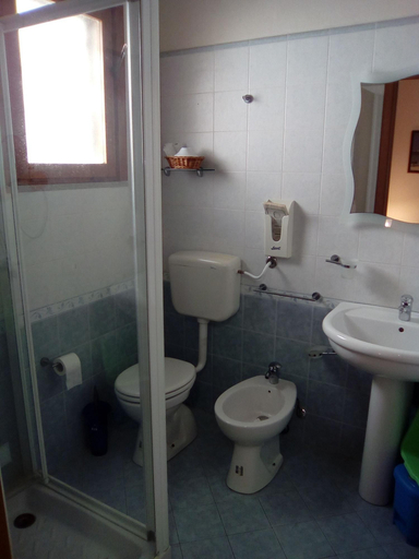 Bathroom 4, Sigiuma B&B, Trapani