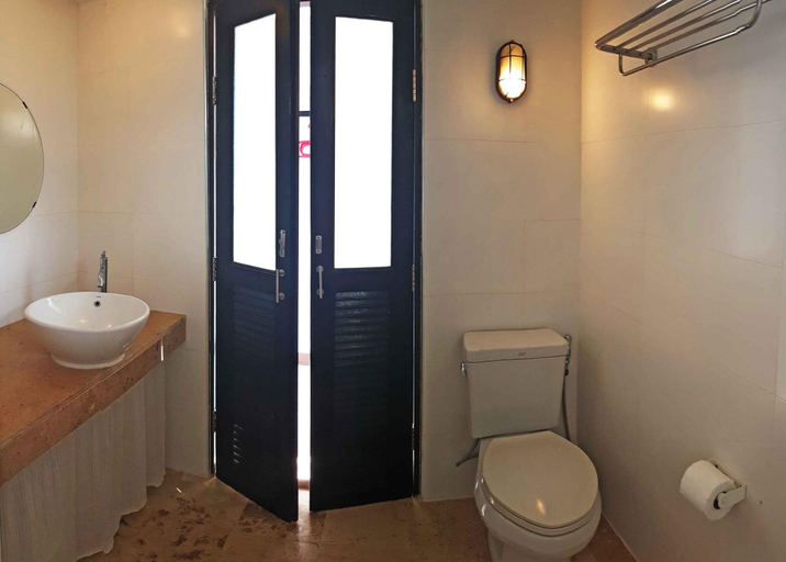Bathroom 4, Vorona Resort, Sai Yok