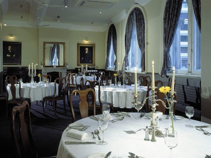Food & Drinks 4, The Racquet Club, Sefton