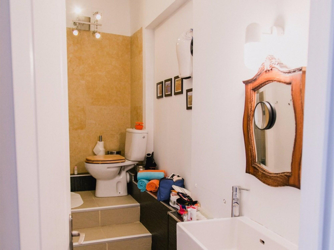 Bathroom 5, Asul B&B, Lisbon