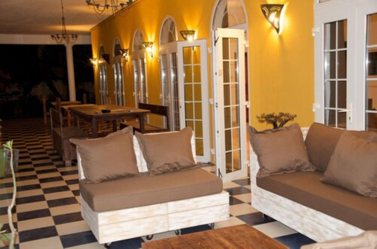 Public Area 3, Villa Anakao, Black River