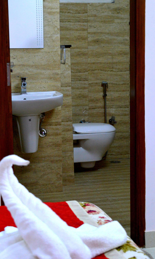 Bathroom 4, Hotel Star Palace, Jaipur