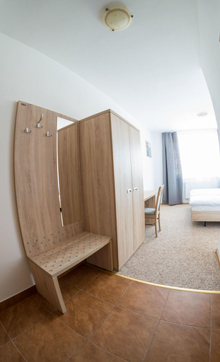 Bathroom 4, Patra, Warsaw