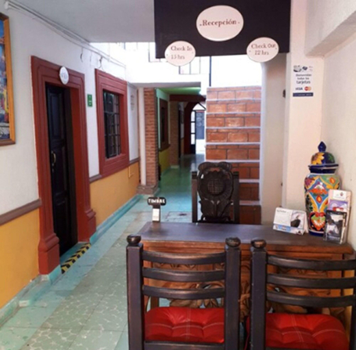 Others, Hotel Animas 16, Allende