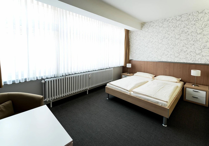 Bedroom 4, Hotel Flämischer Hof, Kiel