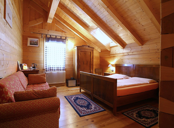 Bedroom 2, Activity B&B, Trento
