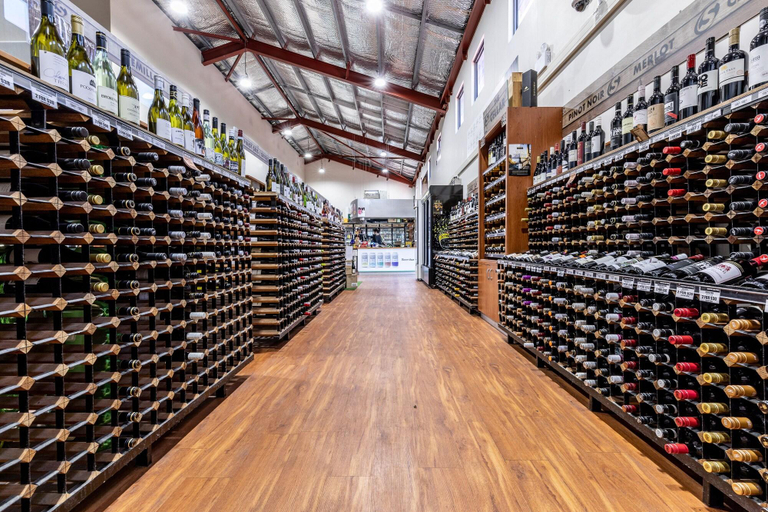 Public Area 3, Warners At The Bay, Lake Macquarie - North