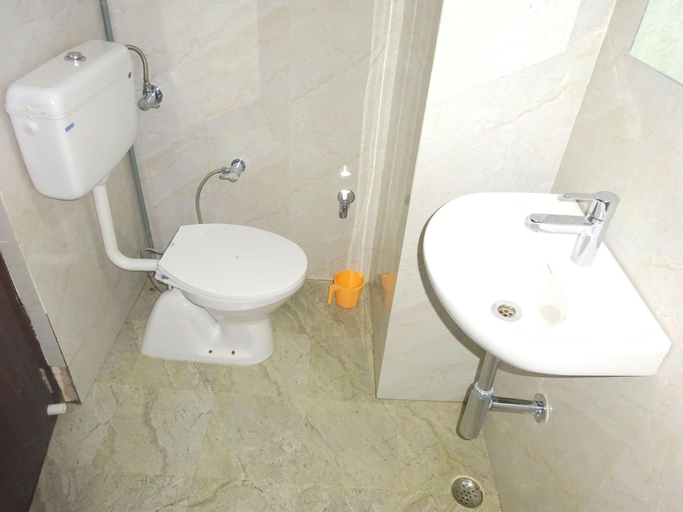 Bathroom 5, Hotel Gopi Vallabh, Rajsamand