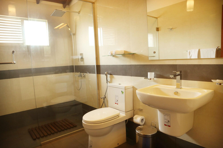 Bathroom 4, Blueelephant Boutique Hotel, Negombo