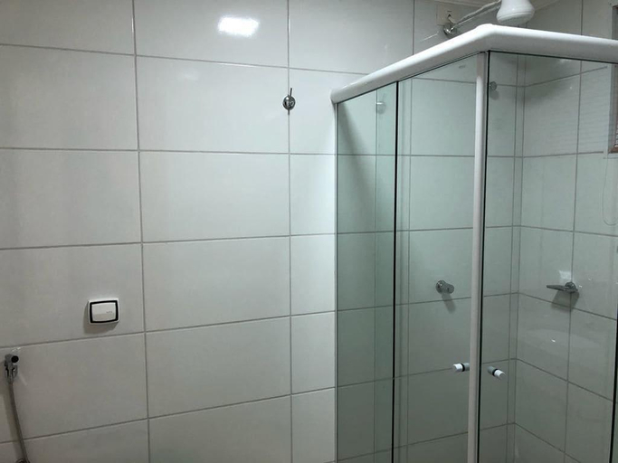 Bathroom 4, Hotel Alpha, Uberlândia