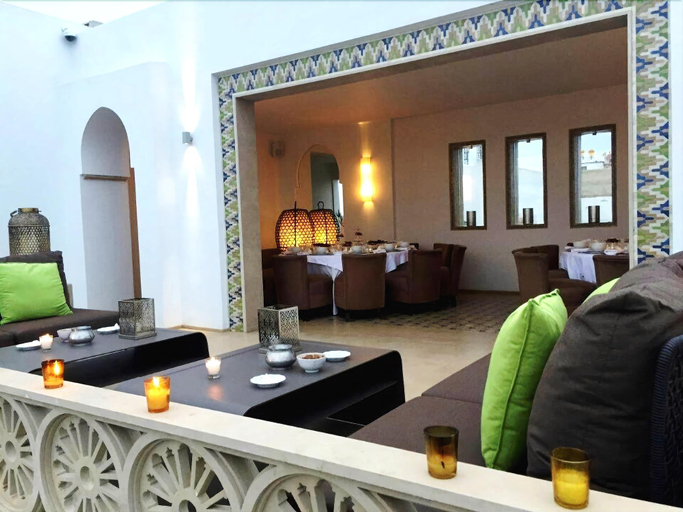 Public Area 2, Euphoriad, Rabat