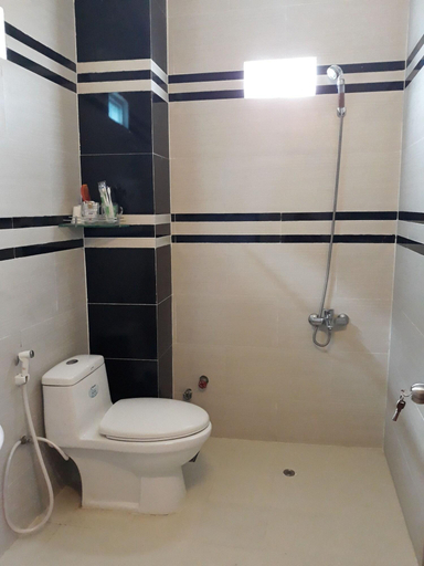 Bathroom 4, Hotel Loi Sanh, Xuyên Mộc