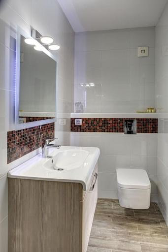 Bathroom 4, Hotel Duchess, Varna