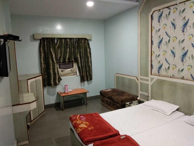 Bedroom 3, Hotel Shikha Palace, Bhopal