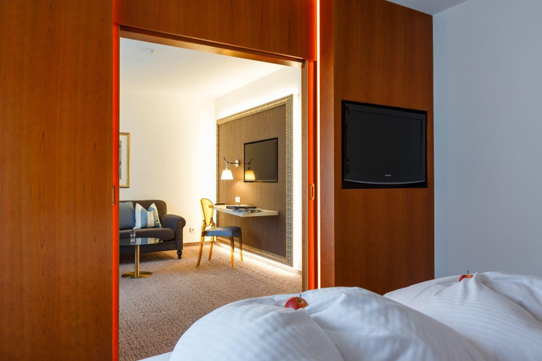 Bedroom 4, GORITSCHNIGGs Hotel, Villach Land