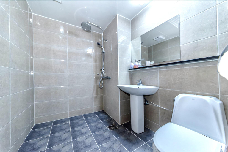 Bathroom 4, Jungmoon City Hotel, Seogwipo