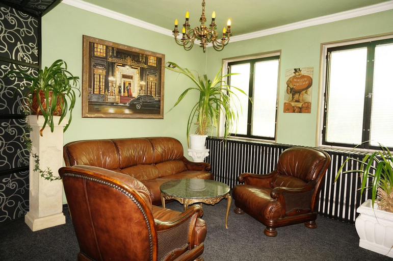 Public Area 2, Hotel Cade, Písek