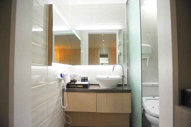 Bathroom, Nox Hotel, Gwangsan