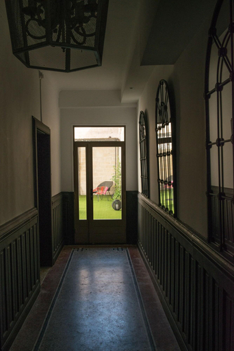 Public Area 3, Les Suites du 17, Gard