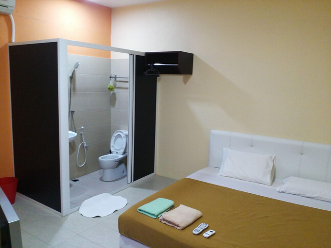 Bathroom 4, Motel TwoU, Kubang Pasu