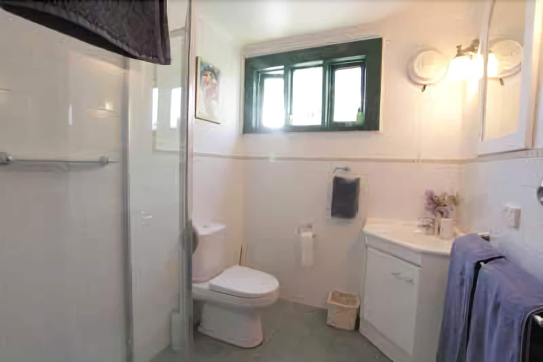 Bathroom, Peppercorns Bed And Breakfast, Adelaide
