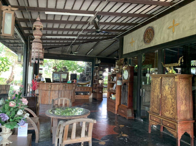 Public Area 2, Bantunglom Resort, Mae Rim