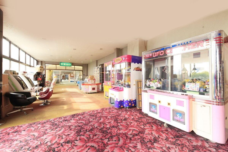 Public Area 3, U-Topia, Kai