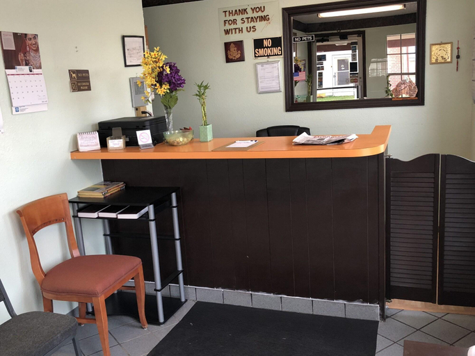Public Area 3, Rexdale Inn, Seminole