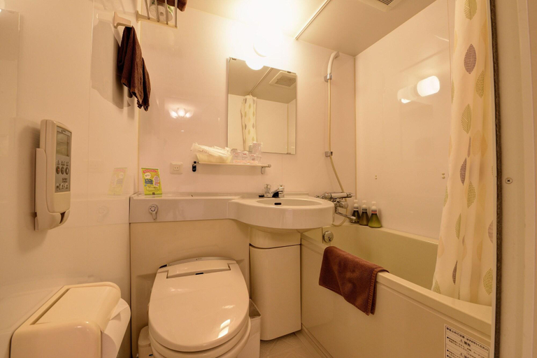 Bathroom 4, Hotel Ponto, Kyoto