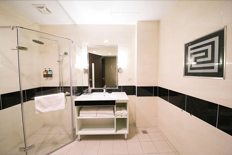 Bathroom 5, Sunseed International Villa Hotel, Chiayi City