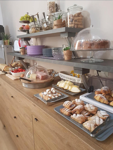 Food & Drinks 5, Fusorario B&B, Catania