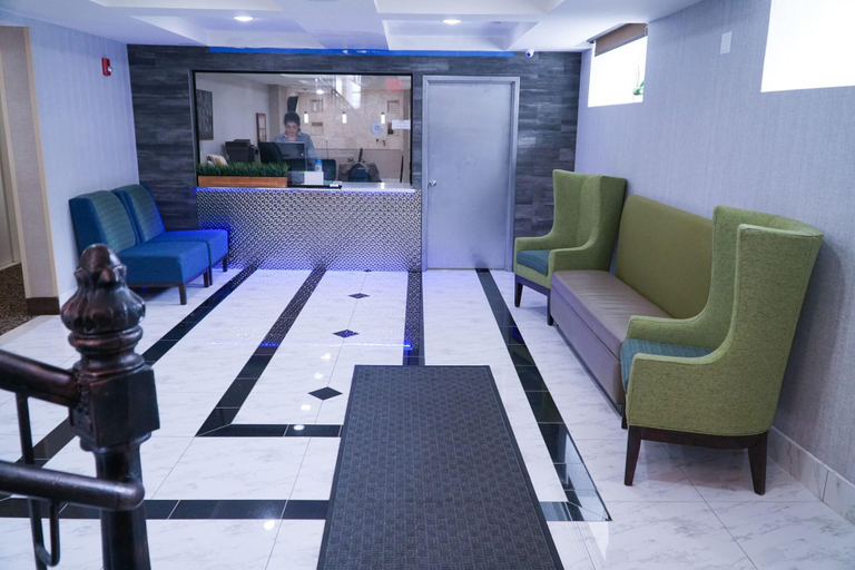 Public Area 2, Hotel Mint JFK Airport, New York