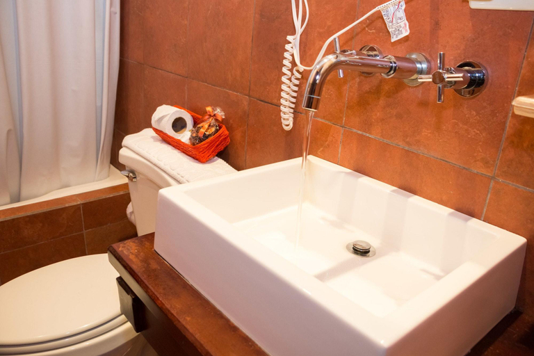 Bathroom 4, Hotel Calle Angosta, Cuenca