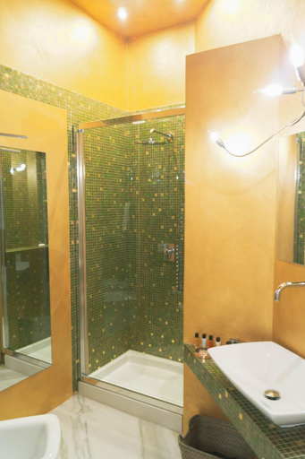 Bathroom 5, Ilsanleonardo - Suites, Bergamo
