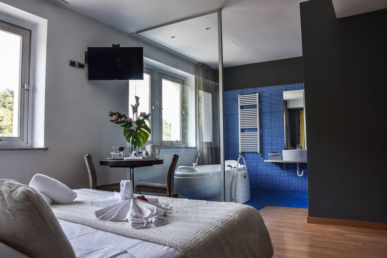 Bedroom 28
