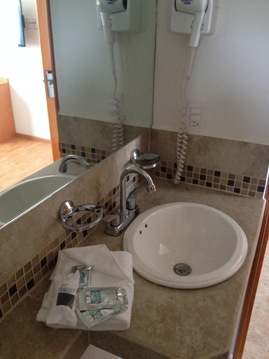 Bathroom 5, Hotel Dajana Boulevard, León