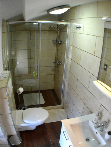 Bathroom, Guesthouse Bale, Bale
