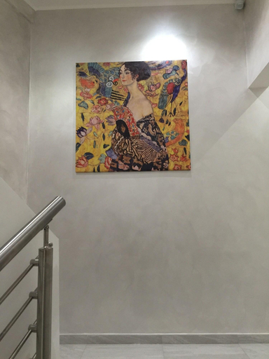 Public Area 5, Picaflor, Milano