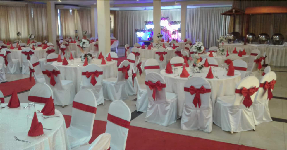 Food & Drinks 5, Hotel Gangaaddara, K.F.G. & G. Korale