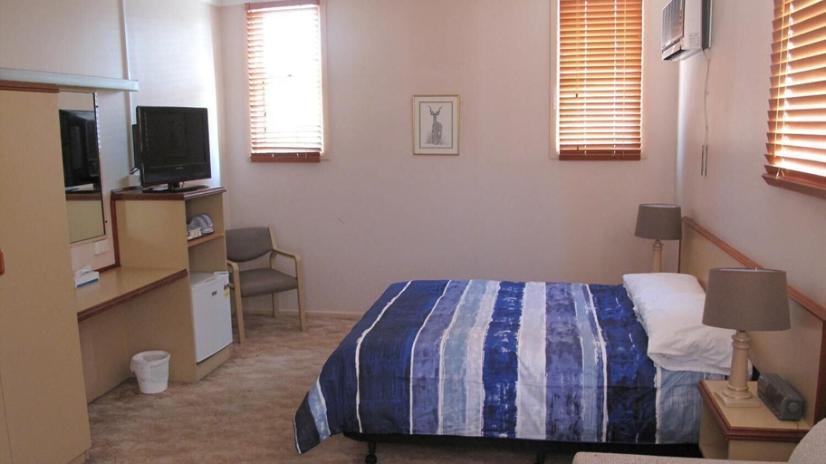 Bedroom 5, The Commercial Hotel, Tumut