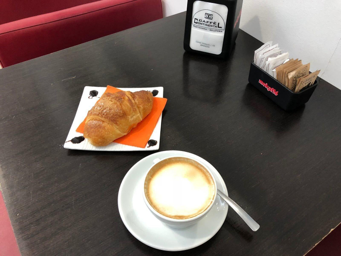 Food & Drinks 5, B&b 20.09, Brindisi