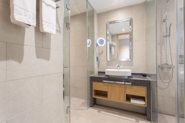 Bathroom 4, Charis Hotel, Gyeyang