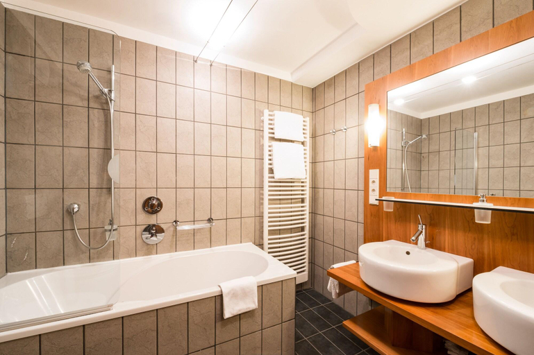 Bathroom 4, Hotel Krone - eat, drink, stay, Bolzano
