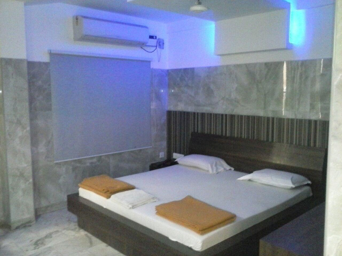 Bathroom 1, Hotel Joyce, Chennai