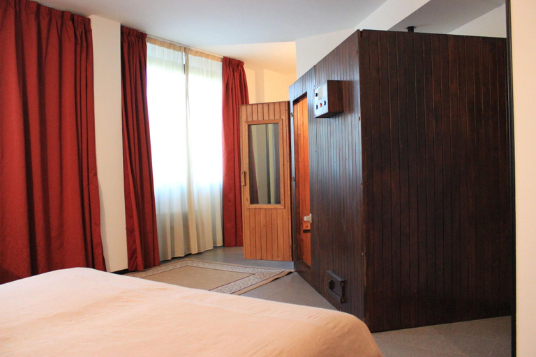 Public Area 3, Hotel Griselda, Cuneo