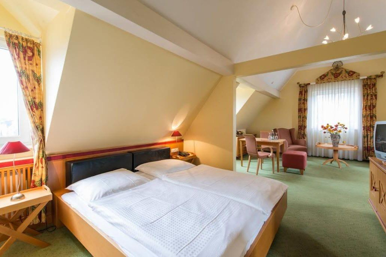 Bedroom 3, Hotel Eisbach, Westerwaldkreis