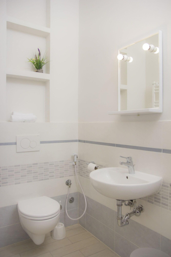 Bathroom 5, Il Linchetto, Lucca
