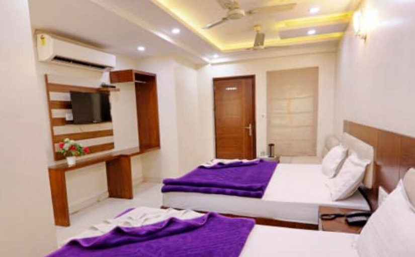 Hotel Le Mem, West