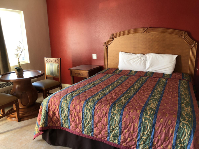 Bedroom 3, The Fly Inn, Los Angeles