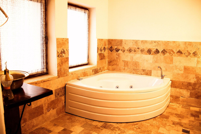 Bathroom 5, Kufe Hotel, Nevşehir